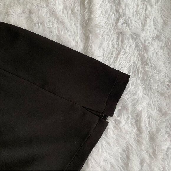 ASTR BLACK FEATHER‎ MINI DRESS - Picture 10 of 13